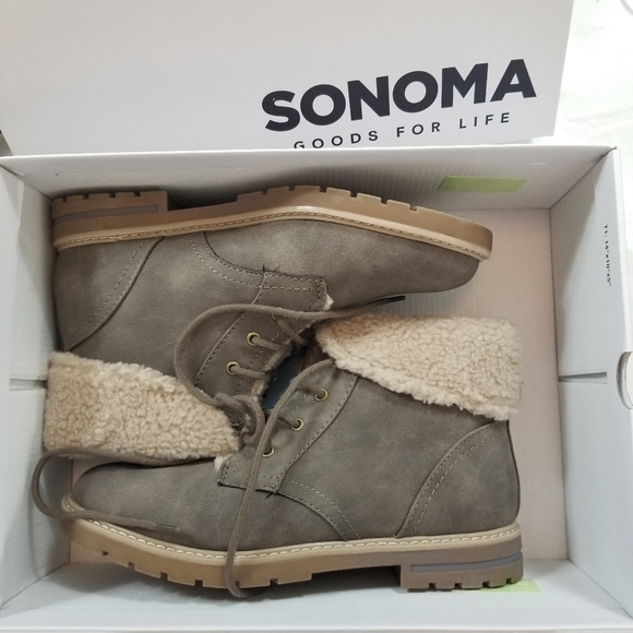 NEW Faux Suede Sherling Booties Neutral Lace up Low - Picture 5 of 6